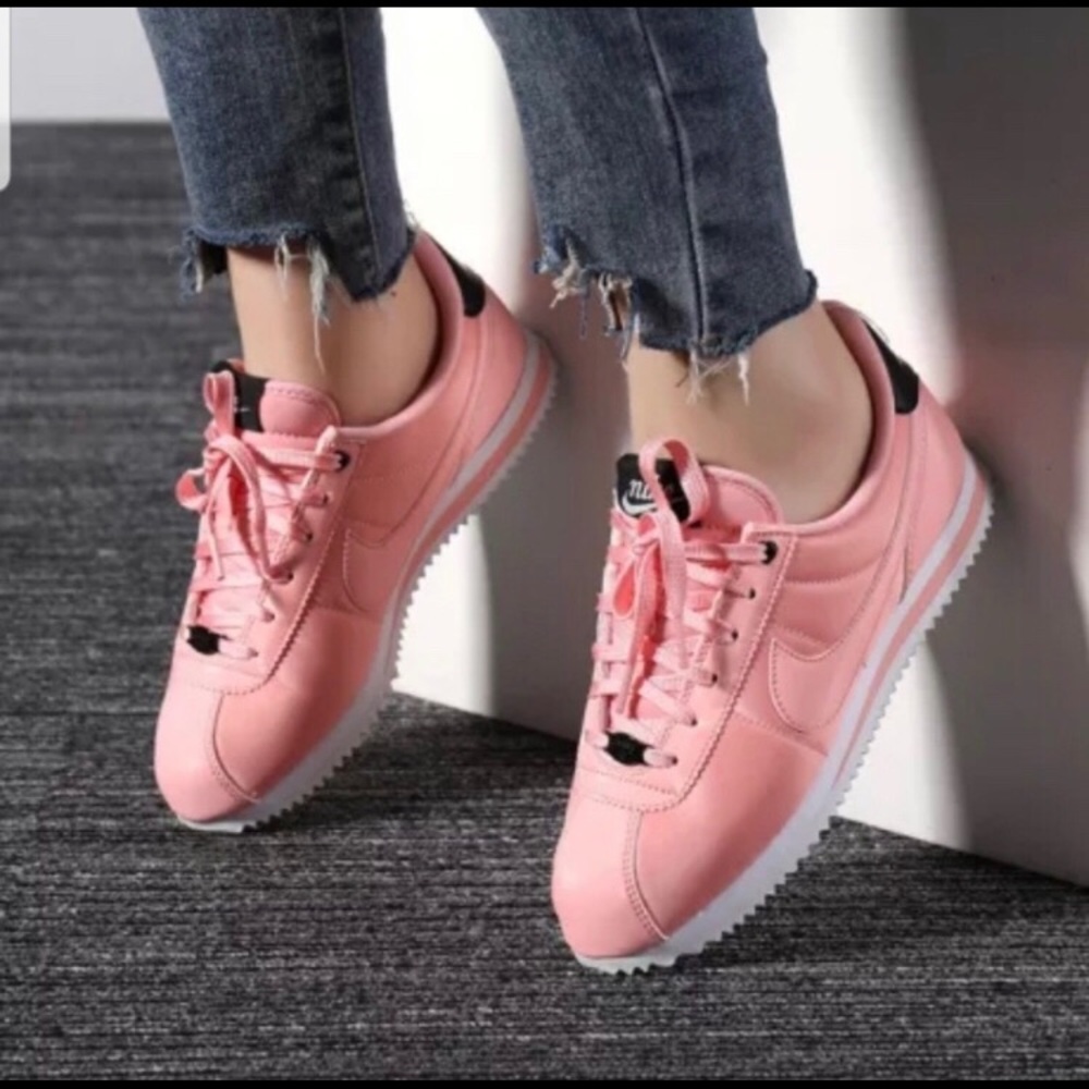 Nike Cortez Basic Pink